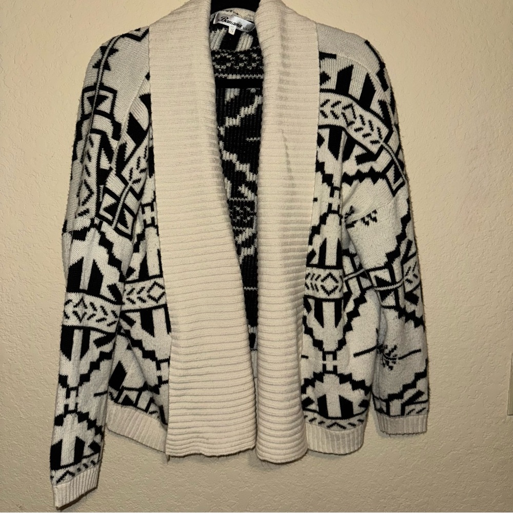 Cozy Black and Cream Patterned Women's Cardigan
